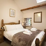 Дом отдыха Wythebank Эмблсайд