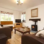 Holiday home Wythebank